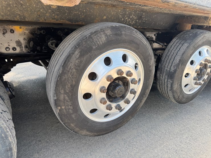 2018-western-star-4700sb-image-37