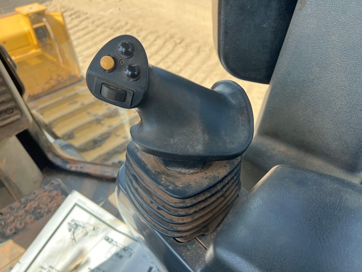 2019-caterpillar-d5k2-lgp-image-34