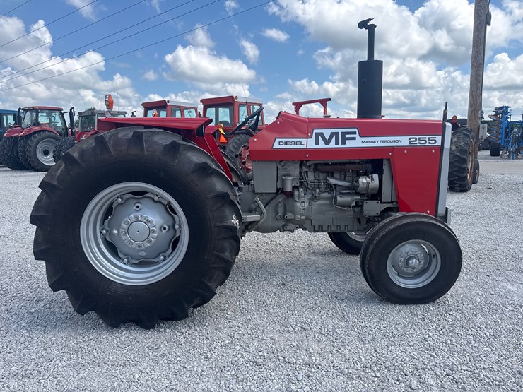 massey-ferguson-255-image-7