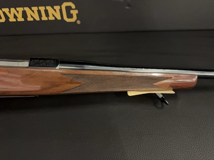browning-a-bolt-medallion-rifle-image-4