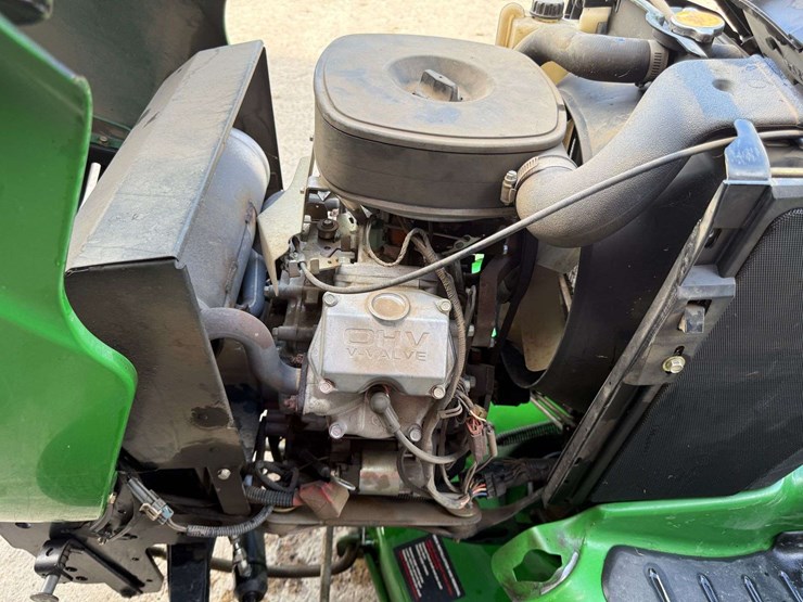 john-deere-x720-image-18