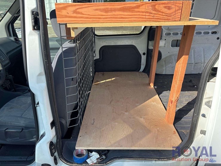 2011-ford-transit-connect-image-10
