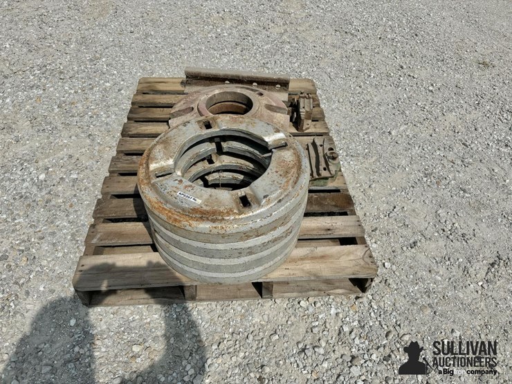 cast-iron-rear-wheel-weights-&-farm-support-image-2