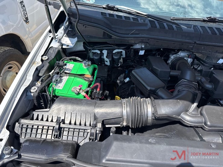 2021-ford-f250-xl-image-21