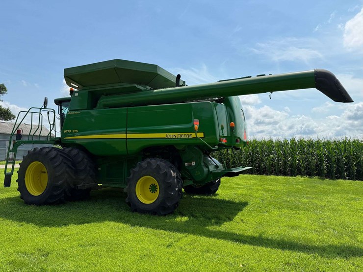 2007-john-deere-9770-sts-image-13