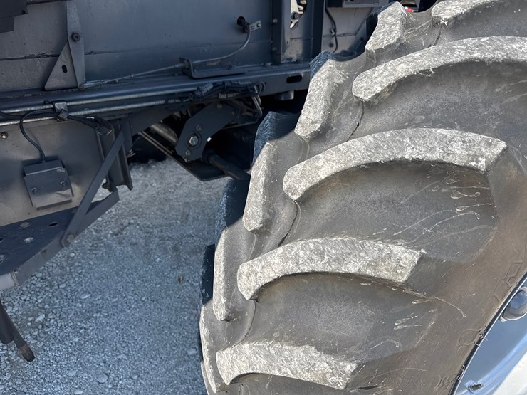 massey-ferguson-9695-image-10