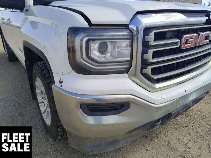 2017-gmc-sierra-1500-image-40