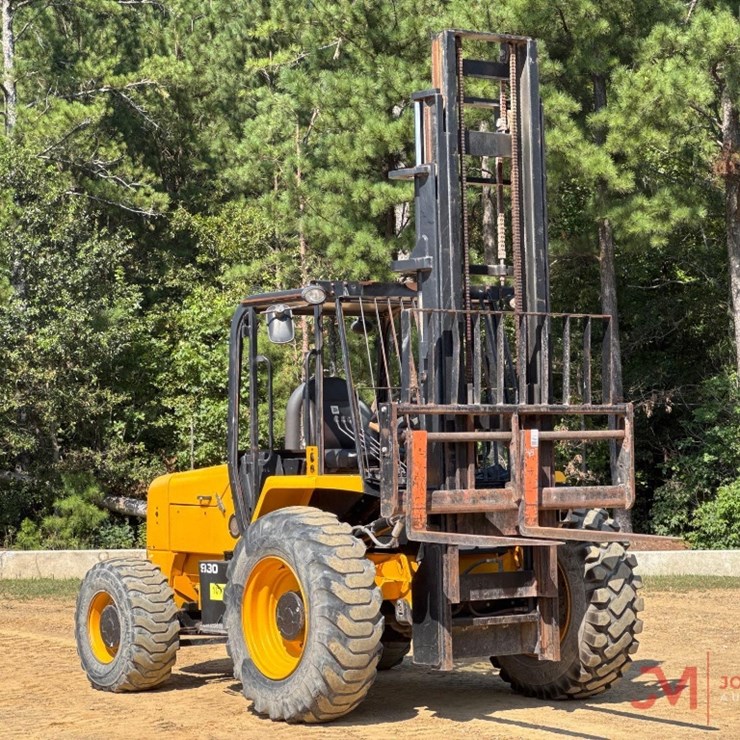 JCB 930