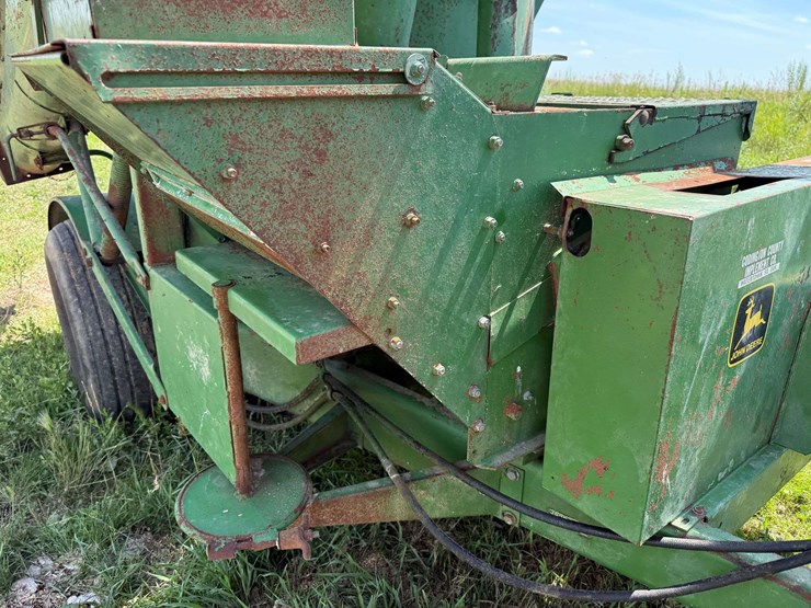 john-deere-700-image-19