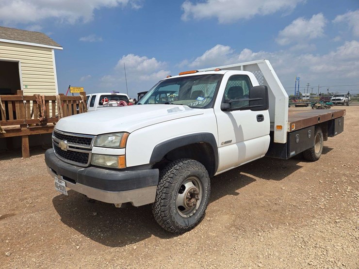 2007-chevrolet-silverado-image-1