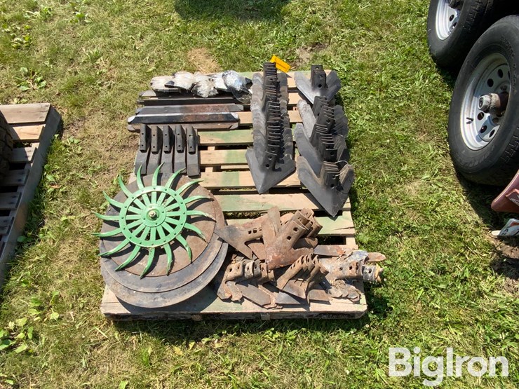 pallet-of-farm-support-image-6