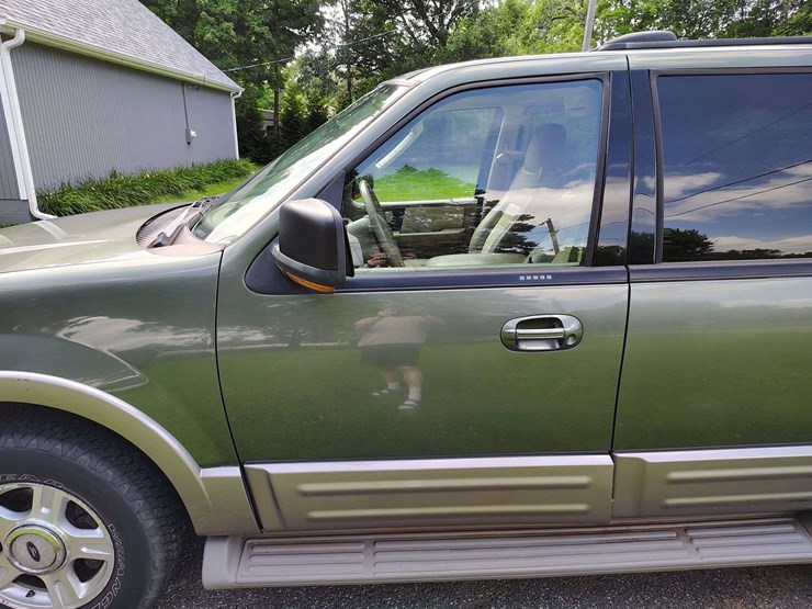 2003-ford-expedition-image-17