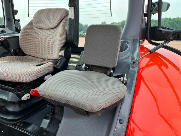 2015-kubota-m110gx-image-54