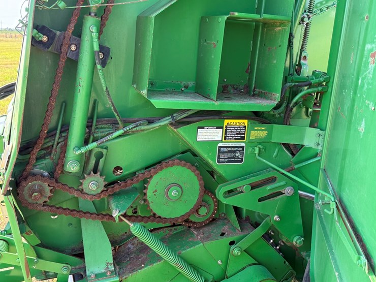 john-deere-468-image-23