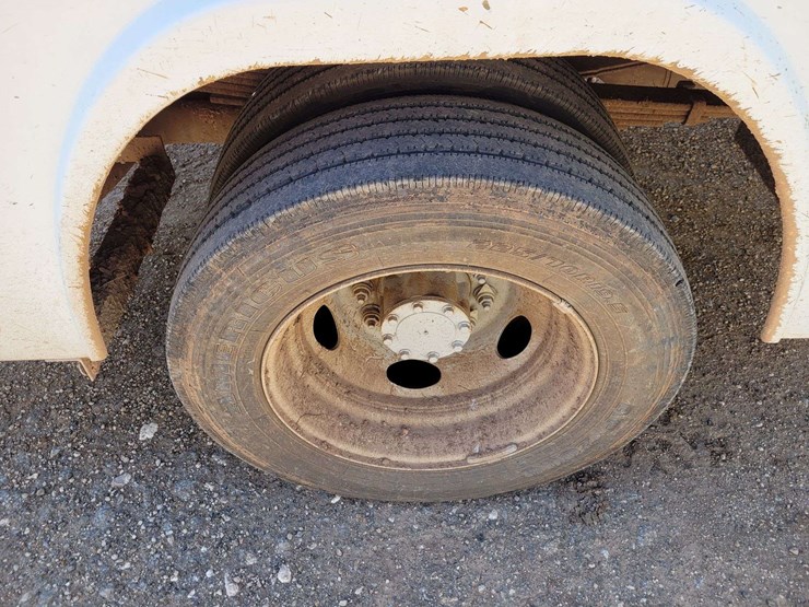 2009-dodge-ram-4500-image-17