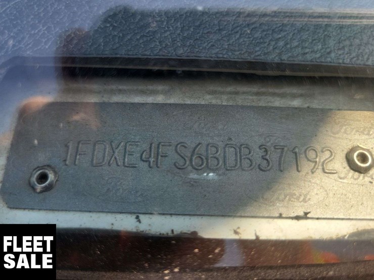 2011-ford-e450-image-8