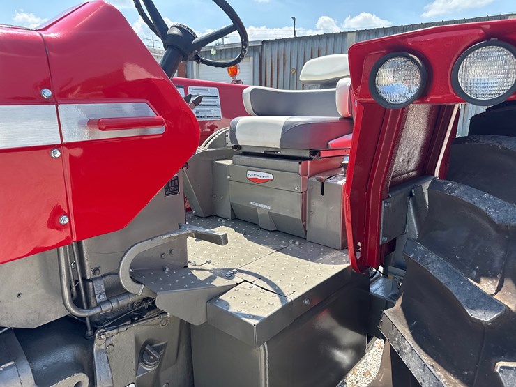 massey-ferguson-1130-image-22