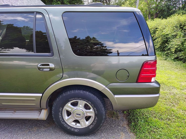 2003-ford-expedition-image-15