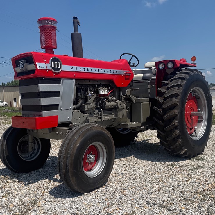 MASSEY-FERGUSON 1100