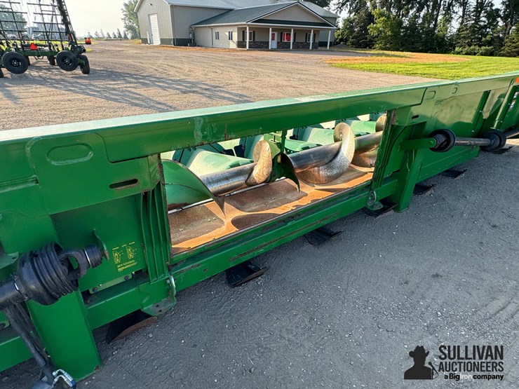 2014-john-deere-612c-stalkmaster-image-17
