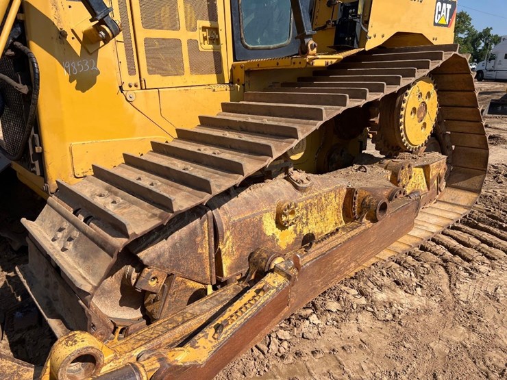 2008-caterpillar-d6t-lgp-image-9