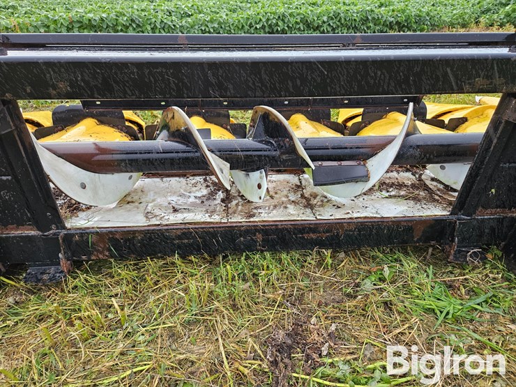 clarke-machine-930-9r30-corn-header-image-13