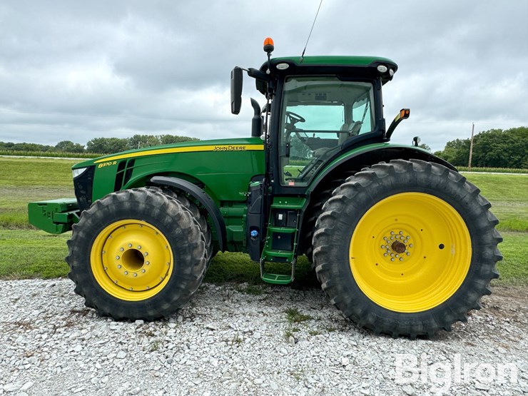 2019-john-deere-8370r-image-8