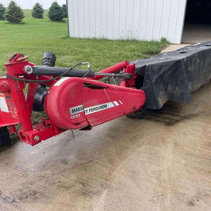MASSEY-FERGUSON 1330