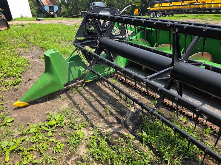 john-deere-630f-image-25