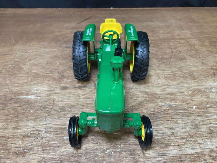 1/16-john-deere-4010-1997-wisconsin-nib-ertl-image-14