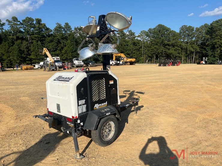 2019allmand-nite-light-v-seriestowable-light-tower-image-2