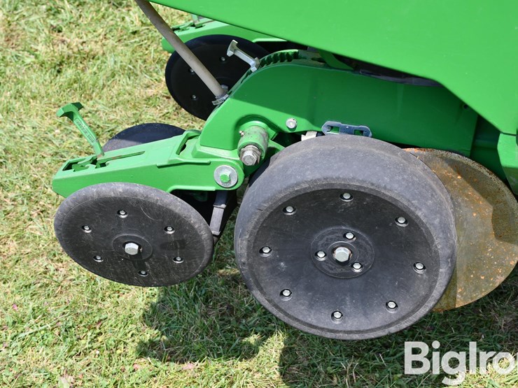2013-john-deere-1760-image-18