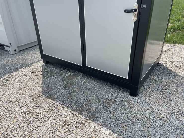 portable-washroom-image-12