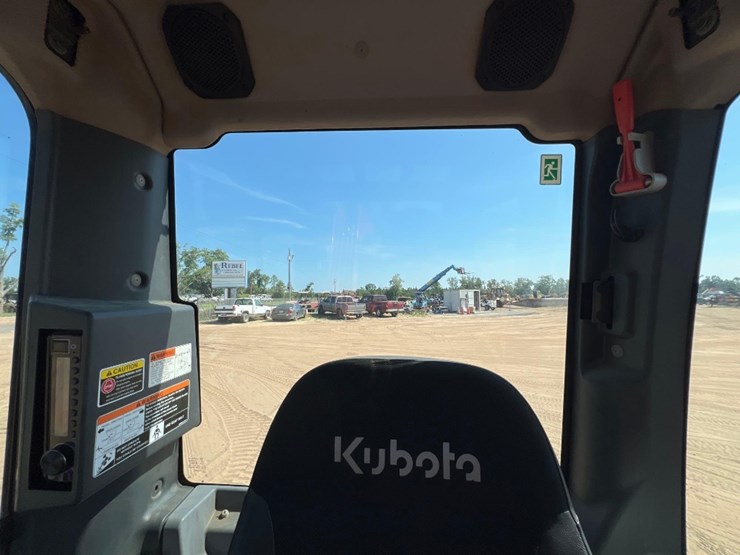 2022-kubota-kx040-4-image-38