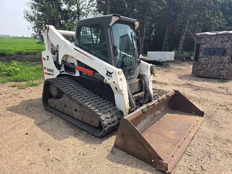 2013-bobcat-t750-image-6