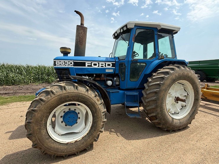 1990-ford-8630-image-17