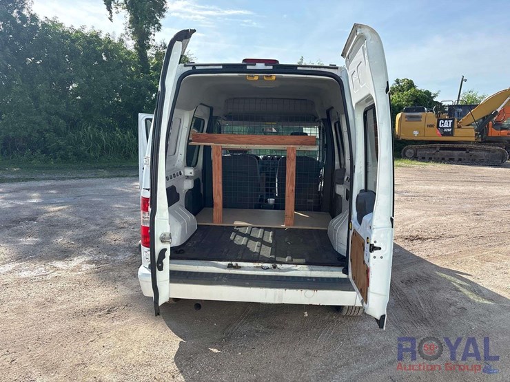 2011-ford-transit-connect-image-11