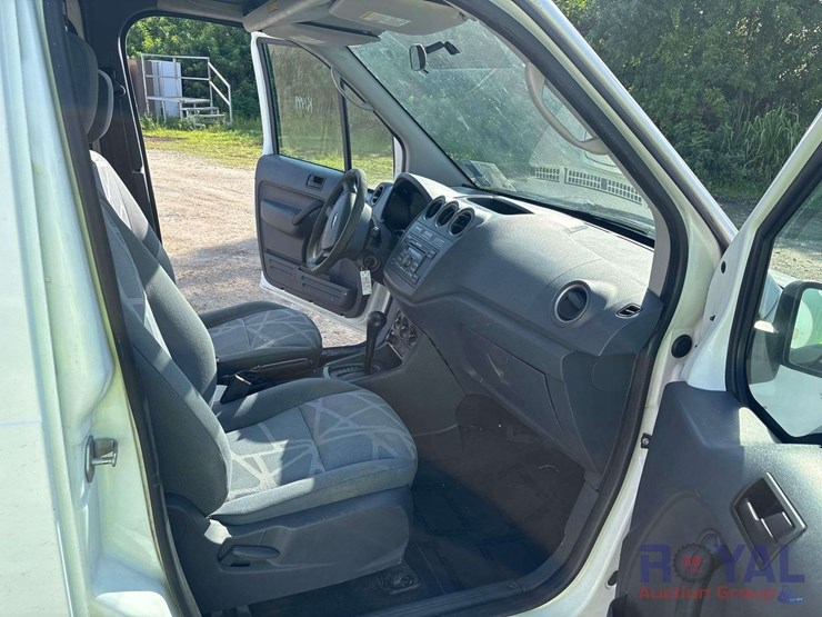 2011-ford-transit-connect-image-15