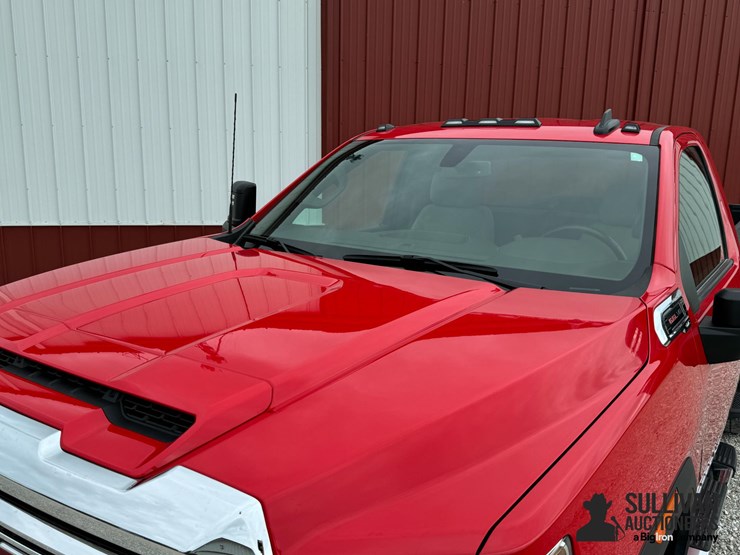 2023-gmc-2500hd-image-10