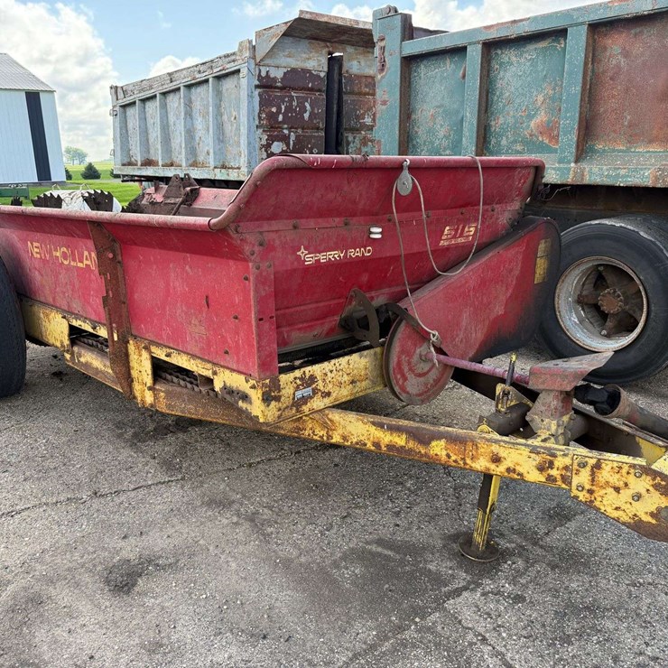 NEW HOLLAND 516