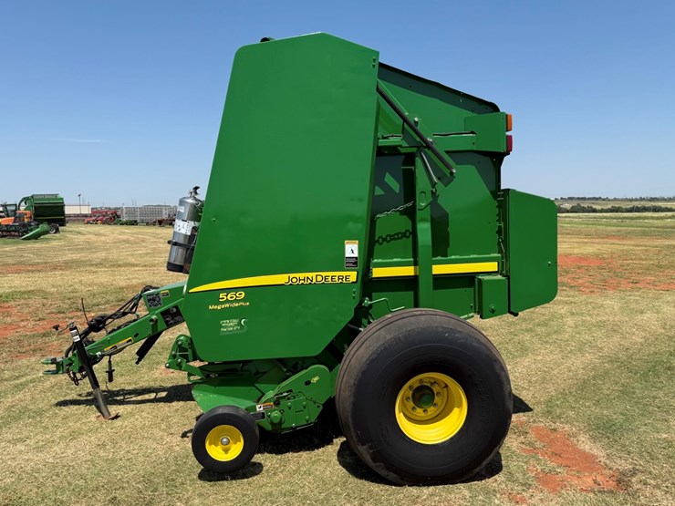 john-deere-569-image-21
