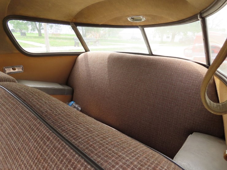 1950-studebaker-champion-coupe-image-13