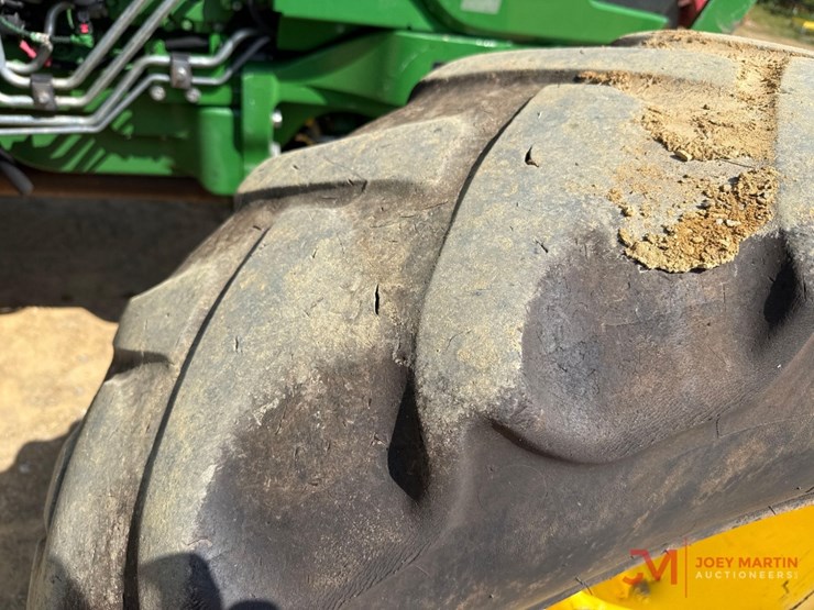 john-deere-6105e-image-13