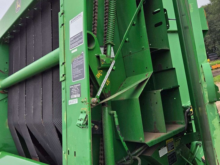 2007-john-deere-568-image-7