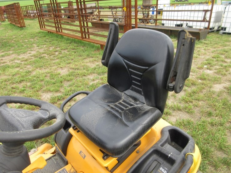 cub-cadet-gt2550-image-7