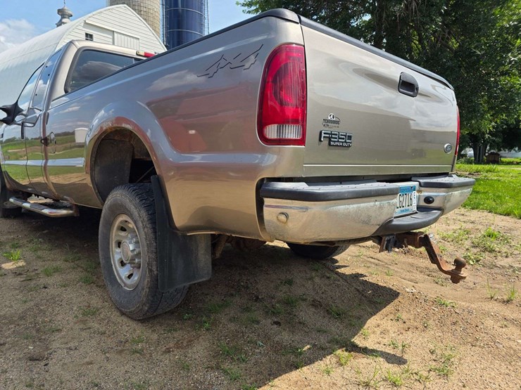 2004-ford-f350-xlt-image-31