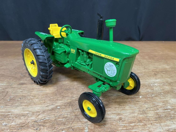 1/16-john-deere-4010-1997-wisconsin-nib-ertl-image-12