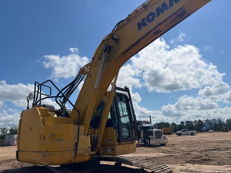 2017-komatsu-pc228us-lc-10-image-26