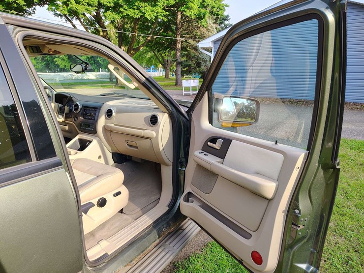 2003-ford-expedition-image-30
