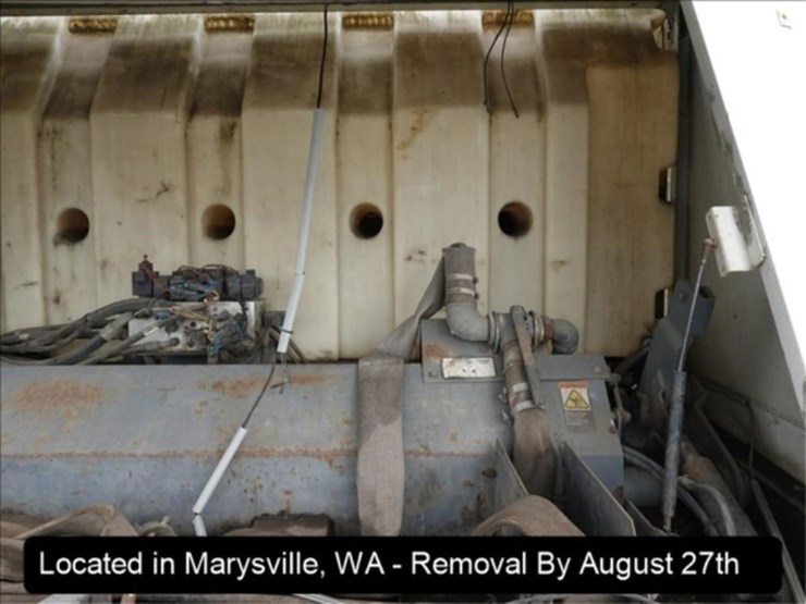 2002-gmc-t7500-image-37